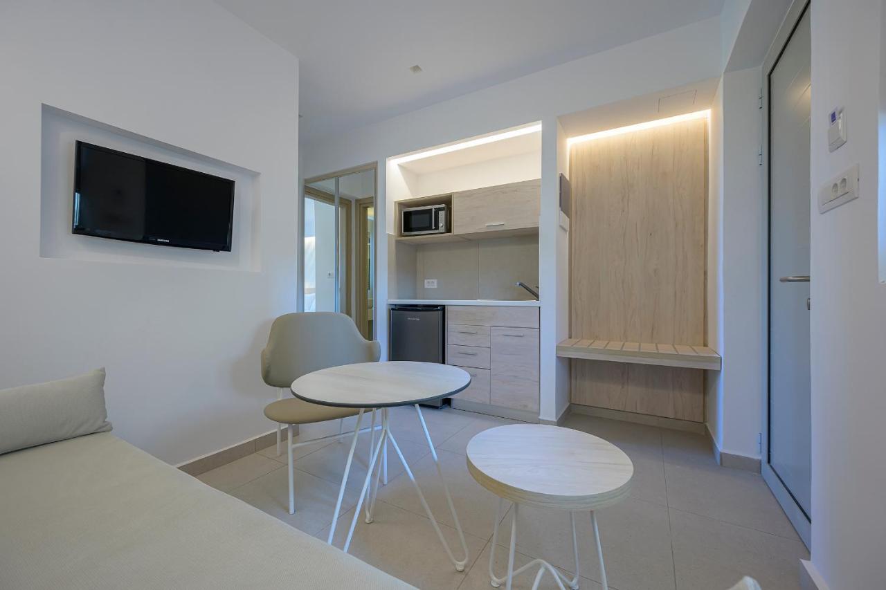 Mythos Suites Hotel Tigaki Екстериор снимка